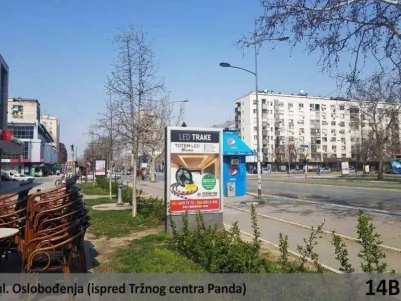 Bul. Oslobođenja, ispred tržnog centra Panda — Strana B