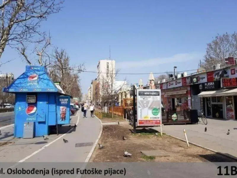 Bul. Oslobodjena, ispred Futoške pijace kod BUS stanice — Strana B