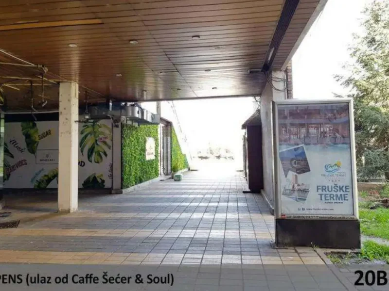 SPENS, ulaz od Caffe Šećer & Soul — Strana B