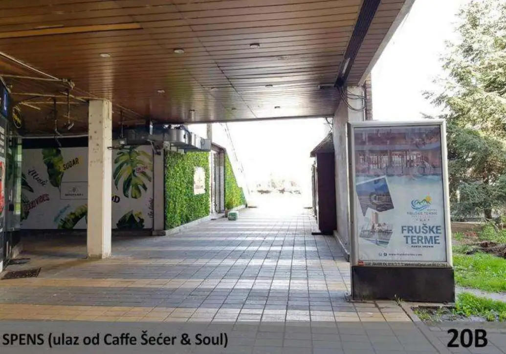 SPENS, ulaz od Caffe Šećer & Soul — Strana B